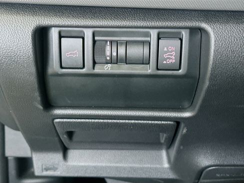 Used 2025 Subaru Forester Sport w/ Popular Package #1 AWD/4WD image 17