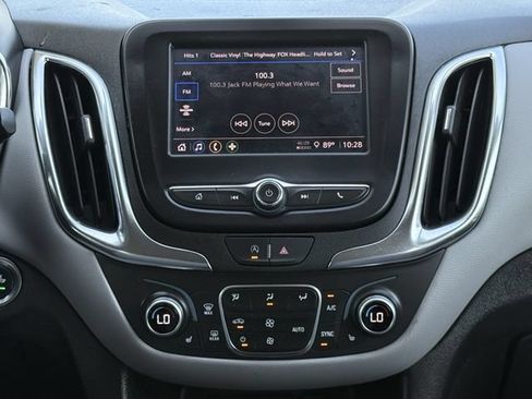 Used 2023 Chevrolet Equinox LT w/ Driver Convenience Package FWD image 16