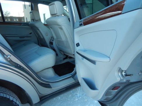 Used 2006 Mercedes-Benz ML 350 4MATIC image 32