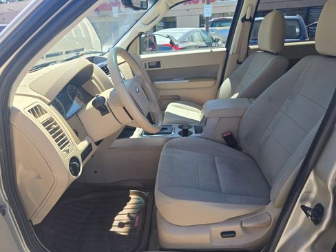 Used 2012 Ford Escape XLT FWD image 9