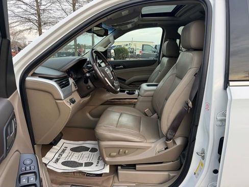 Used 2019 GMC Yukon XL SLT w/ Open Road Package image 16