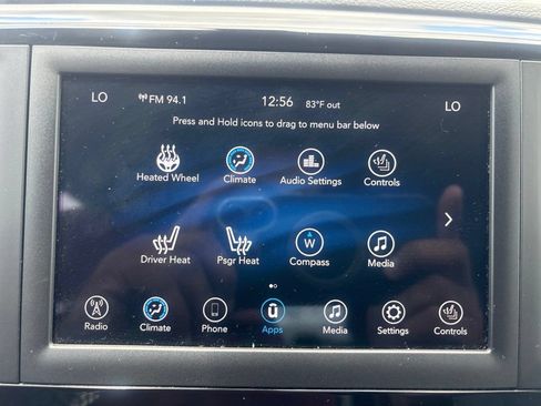 Used 2020 Chrysler Pacifica Touring-L FWD image 22