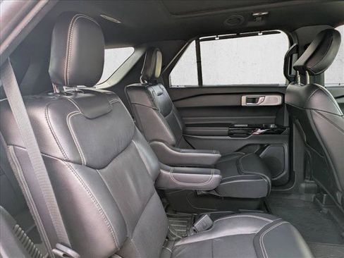 Used 2021 Ford Explorer ST w/ Equipment Group 401A AWD/4WD image 16