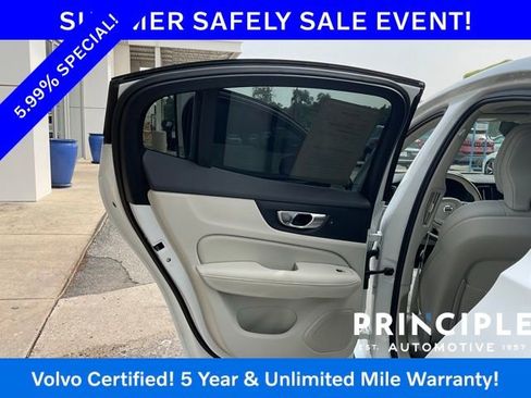 Certified 2025 Volvo S60 B5 Core AWD/4WD image 22
