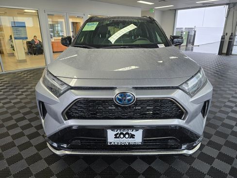 Used 2023 Toyota RAV4 XSE w/ Weather Package image 9