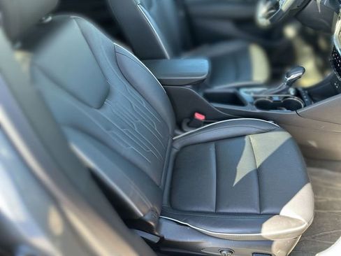 Certified 2025 Buick Encore GX Avenir w/ Avenir Technology Package image 27