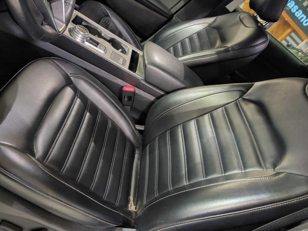 Used 2023 Ford Edge SEL AWD/4WD image 7