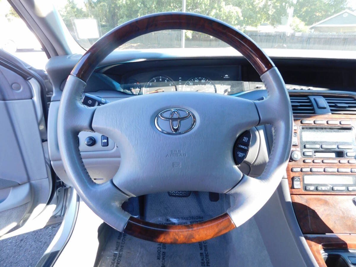 Used 2003 Toyota Avalon XLS FWD image 7