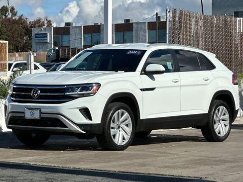 Certified 2022 Volkswagen Atlas Cross Sport SE image 9