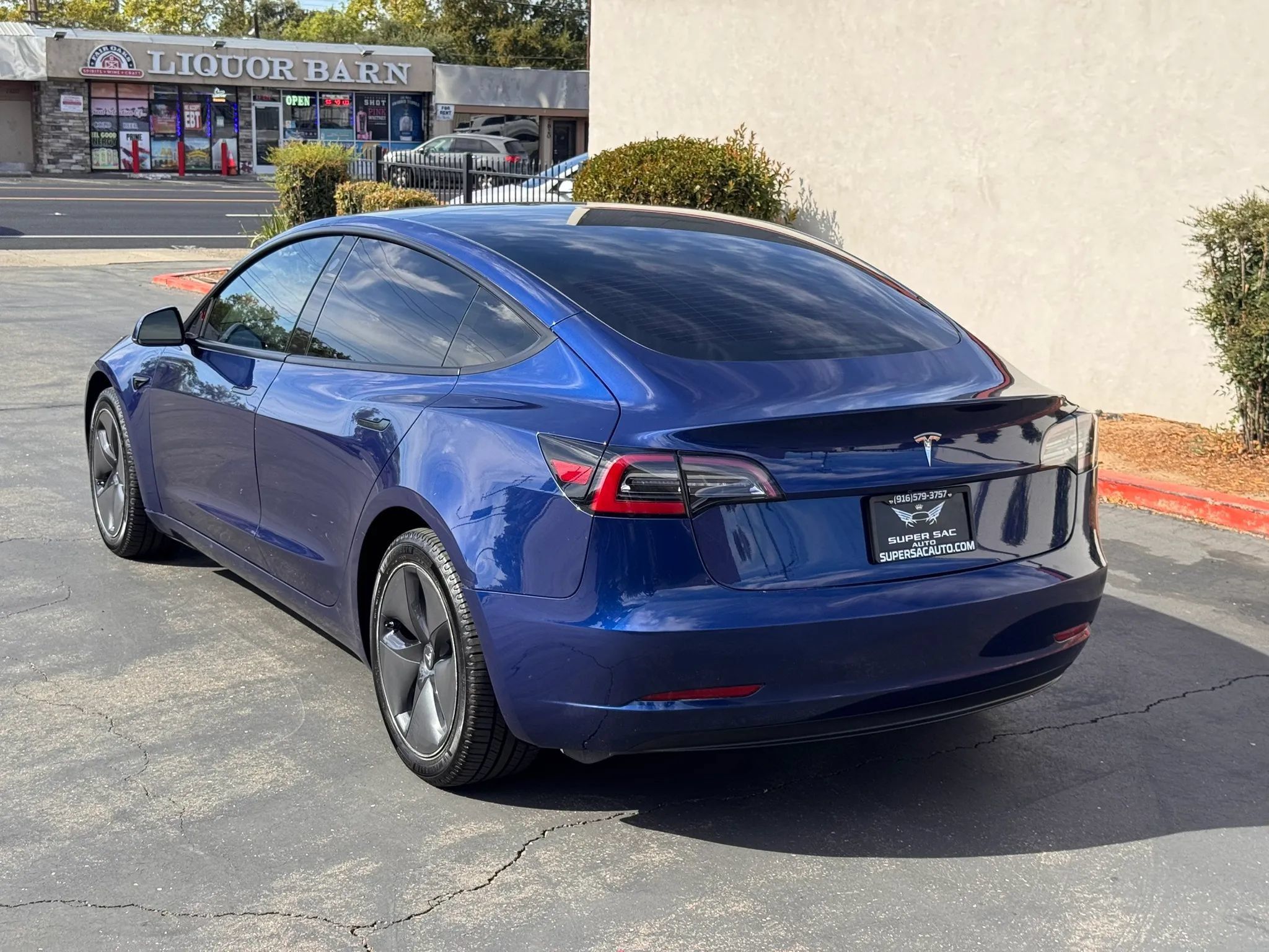 Used 2023 Tesla Model 3 Standard Range RWD image 4