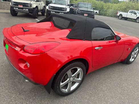 Used 2008 Pontiac Solstice GXP w/ Premium Package RWD image 5