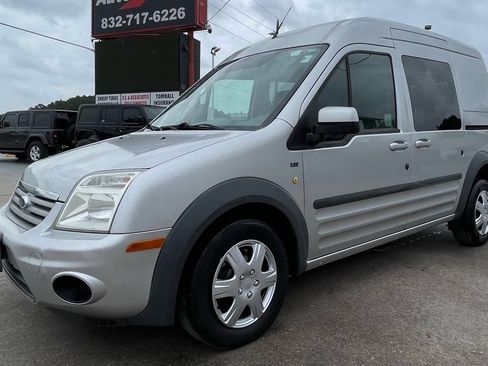 Used 2011 Ford Transit Connect XLT image 4