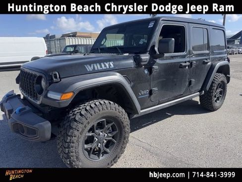 Used 2024 Jeep Wrangler Unlimited image 1