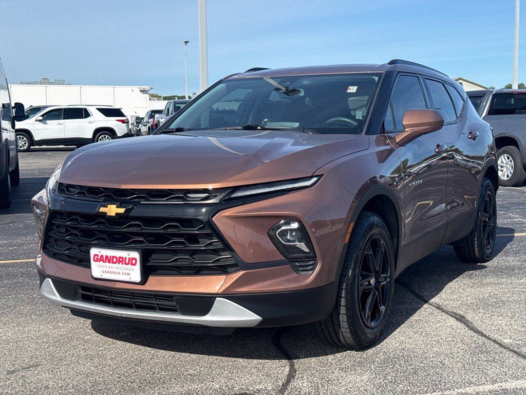 Certified 2023 Chevrolet Blazer LT w/ Convenience Package AWD/4WD image 2