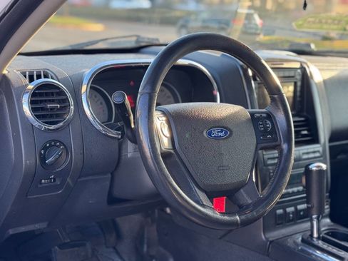 Used 2008 Ford Explorer Sport Trac Limited image 2