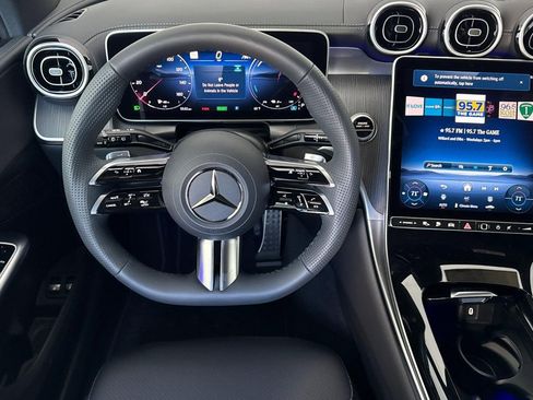 New 2025 Mercedes-Benz GLC 350e 4MATIC image 26