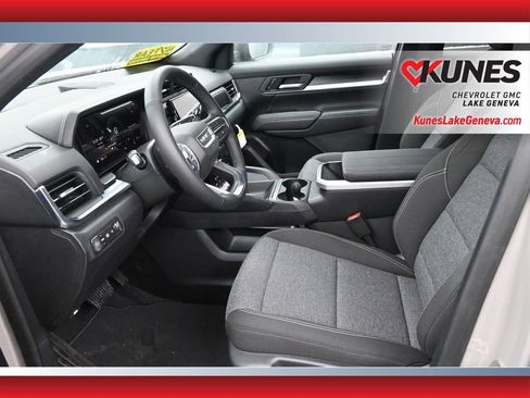 New 2026 GMC Terrain Elevation FWD image 13