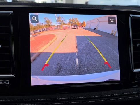 New 2026 Chrysler Pacifica Limited w/ Uconnect Theater Family Group AWD/4WD image 24