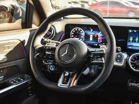 Used 2025 Mercedes-Benz GLB 35 AMG 4MATIC image 14