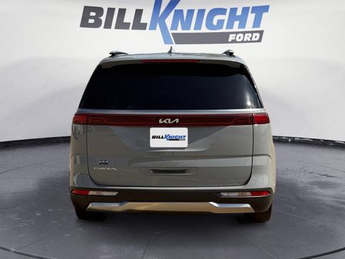 Used 2024 Kia Carnival SX Prestige FWD image 4