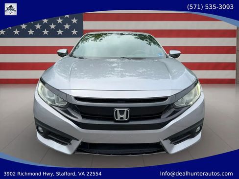 Used 2018 Honda Civic EX image 2