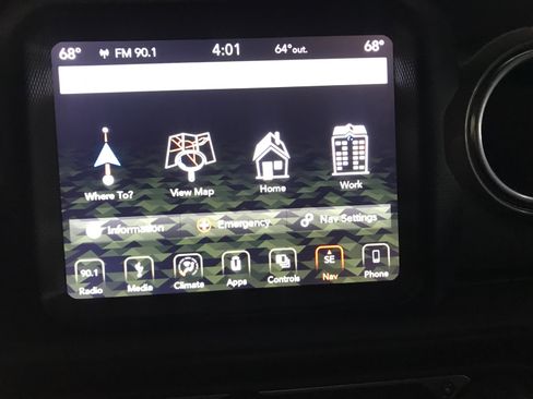 Used 2018 Jeep Wrangler Unlimited Sahara image 19