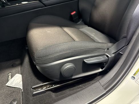 Used 2025 MAZDA MAZDA3 s FWD image 28