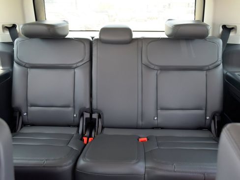 New 2026 Ford Expedition Active RWD image 19