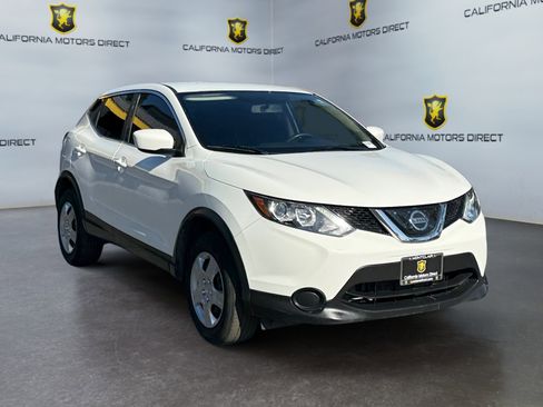 Used 2019 Nissan Rogue Sport S image 7