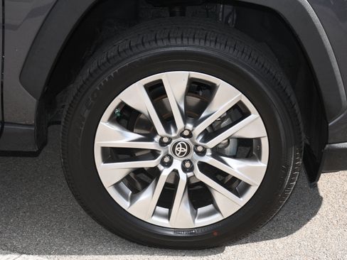 Certified 2023 Toyota RAV4 LE image 20