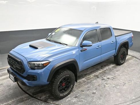 Used 2018 Toyota Tacoma SR image 26