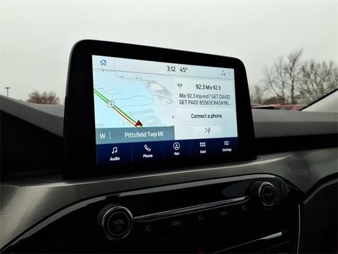 Certified 2022 Ford Escape Titanium image 19