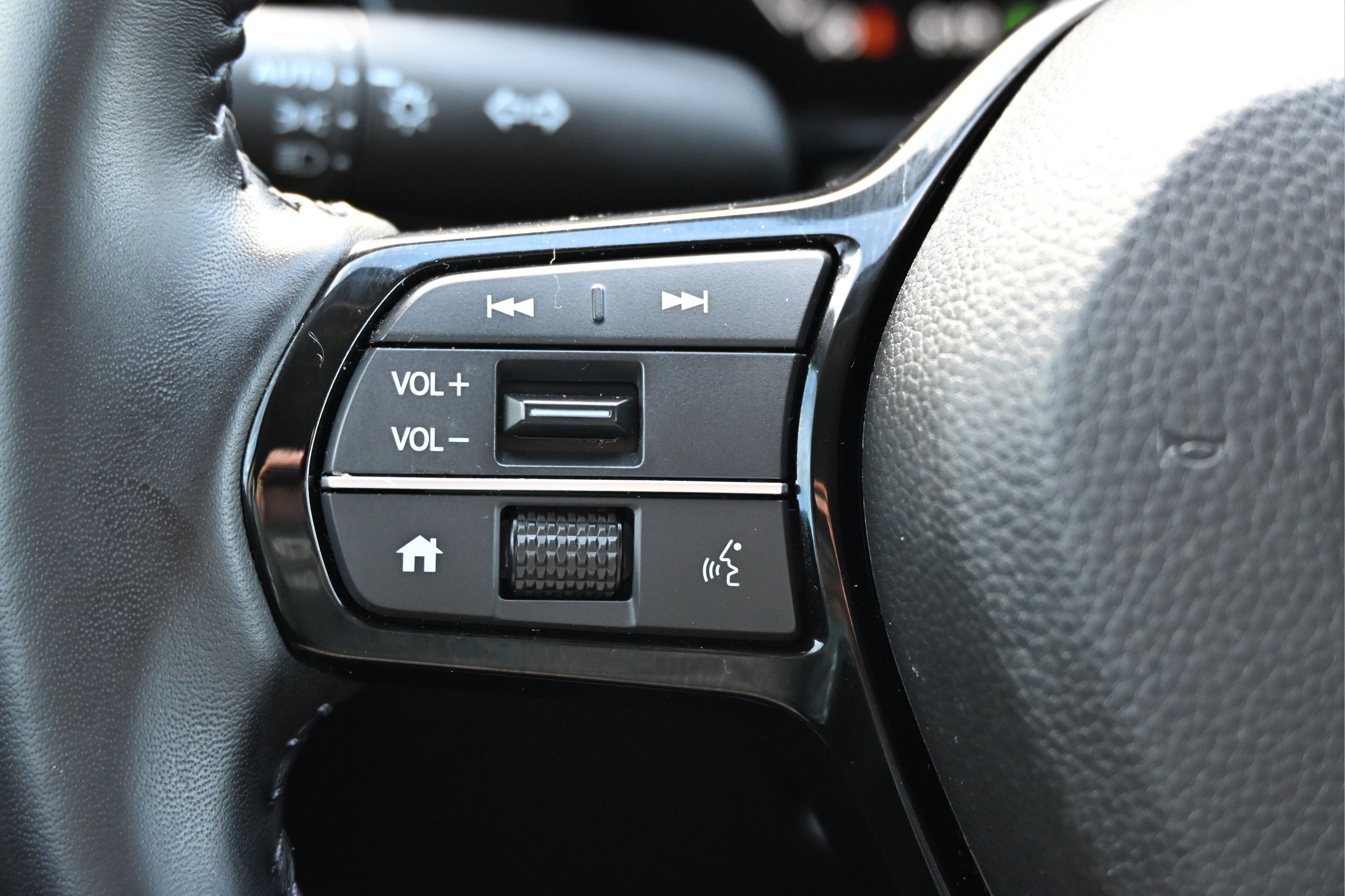 Used 2025 Honda CR-V EX-L image 29