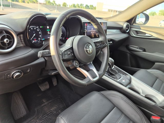 Used 2024 Alfa Romeo Tonale Ti w/ Premium Interior Package AWD/4WD image 6
