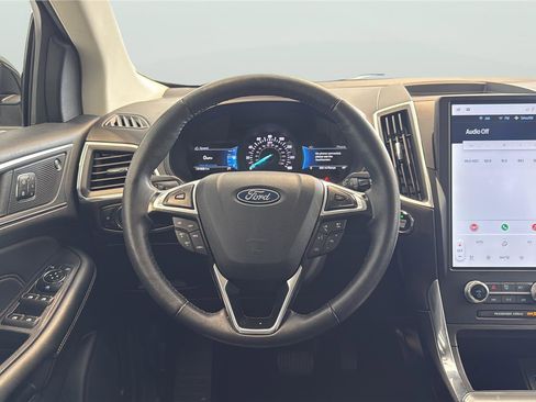 Certified 2024 Ford Edge Titanium image 13
