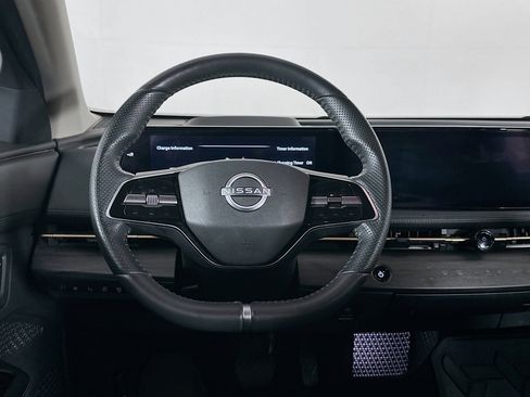 Used 2023 Nissan Ariya FWD image 18