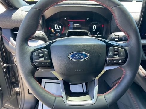 Used 2026 Ford Explorer ST-Line w/ ST-Line Street Pack AWD/4WD image 13