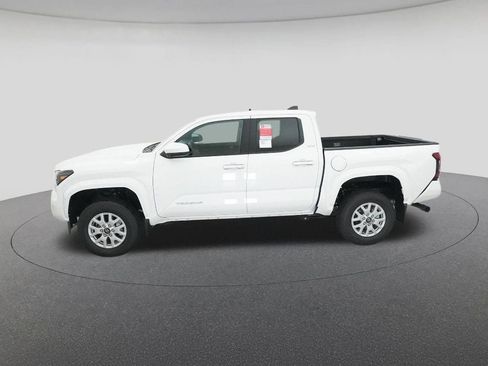 New 2026 Toyota Tacoma SR5 image 3