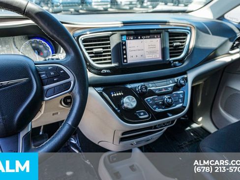 Used 2023 Chrysler Voyager LX FWD image 37