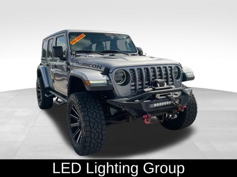 Used 2018 Jeep Wrangler Unlimited Rubicon w/ Dual Top Group AWD/4WD image 3