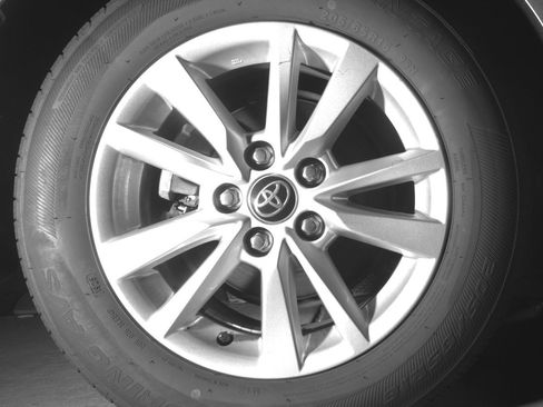 Used 2025 Toyota Camry LE image 15