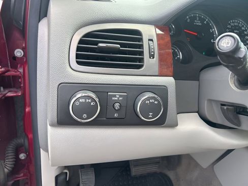 Used 2010 Chevrolet Tahoe LT AWD/4WD image 23