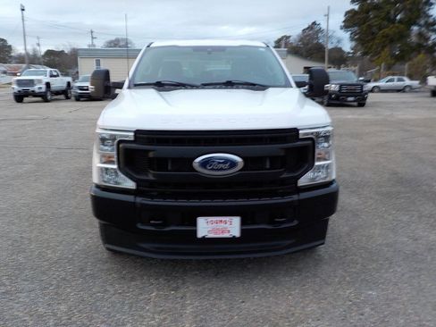 Used 2022 Ford F350 XL w/ Power Equipment Group image 9