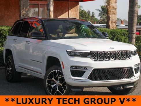 Used 2022 Jeep Grand Cherokee Summit image 2