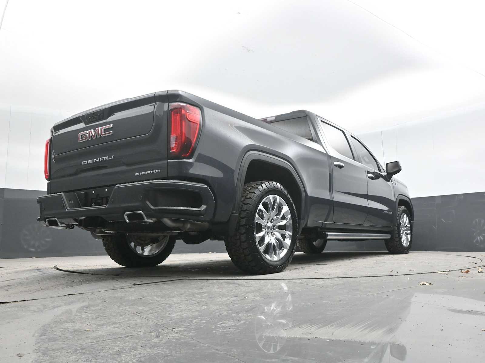 Used 2021 GMC Sierra 1500 Denali w/ Denali Ultimate Package AWD/4WD image 22