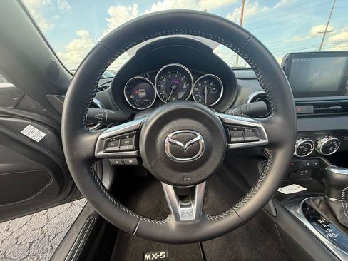 Used 2021 MAZDA MX-5 Miata RF Grand Touring image 4