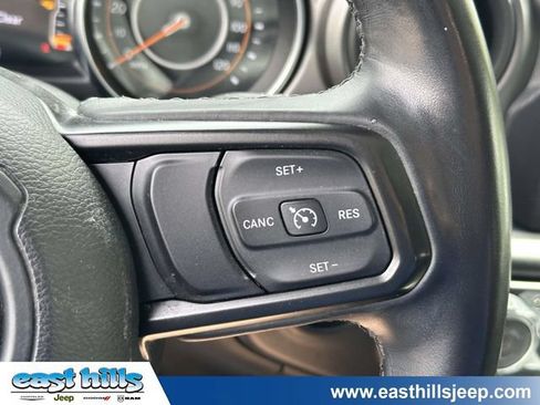 Used 2022 Jeep Gladiator Sport AWD/4WD image 26
