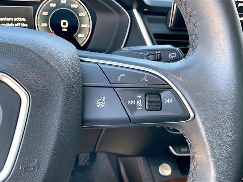 Used 2021 Audi Q5 Prestige w/ Prestige Package image 24