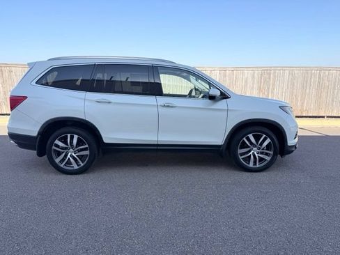 Used 2016 Honda Pilot Elite image 5