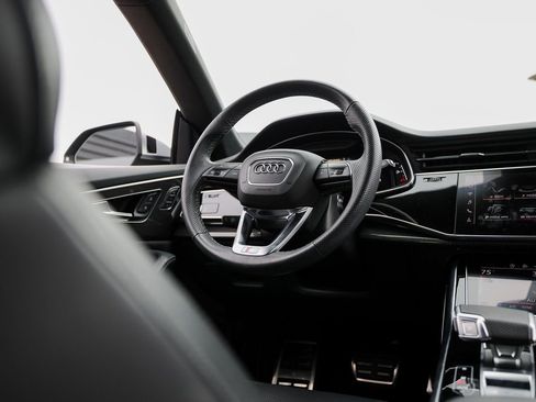 Used 2021 Audi SQ8 Prestige image 27